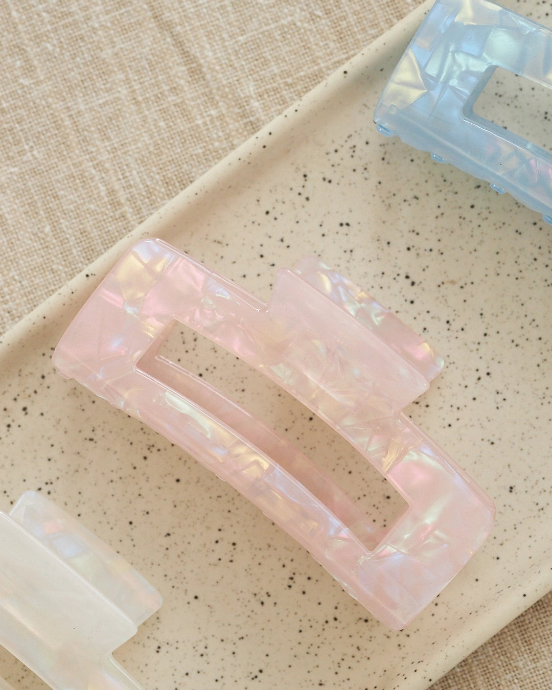 pink rectangular glossy hair clip